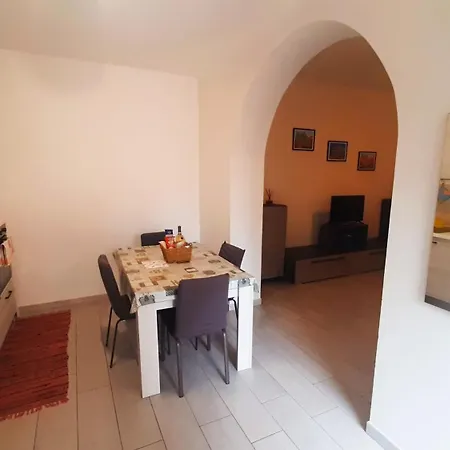 Comfy&cozy Flat In Center פיומיצ'ינו